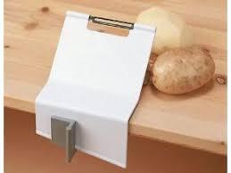 Aardappelschiller Op Klem, Eenhandig Gebruik