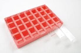 Medicijndoos, Medicijnbox, Engelstalig en in Braille 